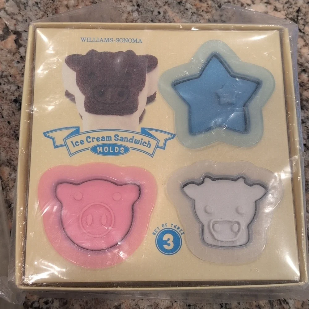 Williams Sonoma Animal and Star Ice Cream Molds - Pink, Blue, Gray